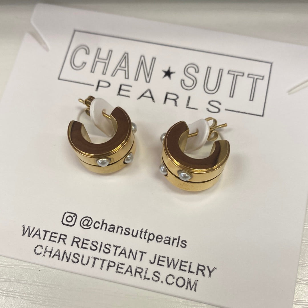 CHANSUTT PEARLS Megan Pearl Earrings