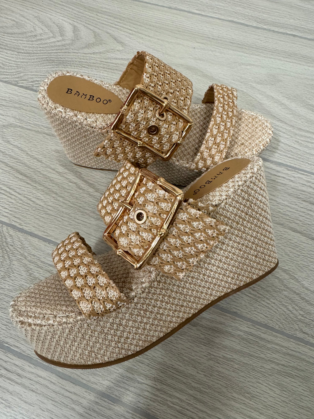 Natural woven wedges double band