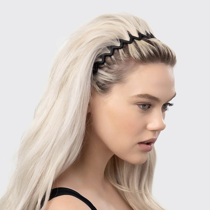 Women wearing Kitsch tortoise headband 