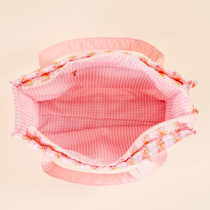 the darling effect quilted floral tote bag