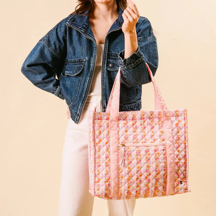 the darling effect quilted floral tote bag