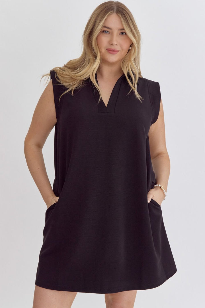 Entro Plus Black sleeveless textured tunic dress with collar