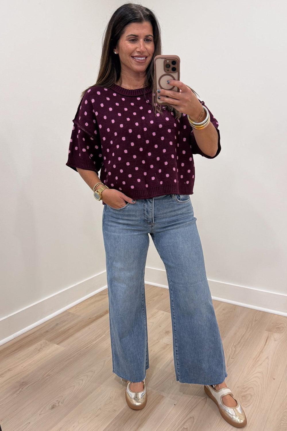 burgundy with light pink polka dot print half sleeve semi-cropped knit sweater top with ribbed trim