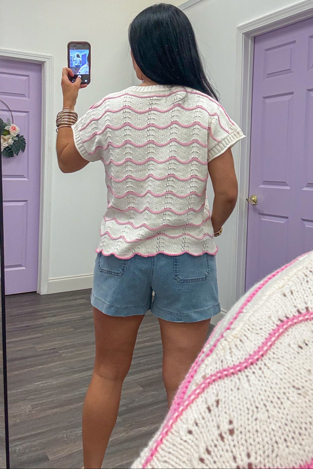 pale pink wave striped crew neckline cream lightweight knit top