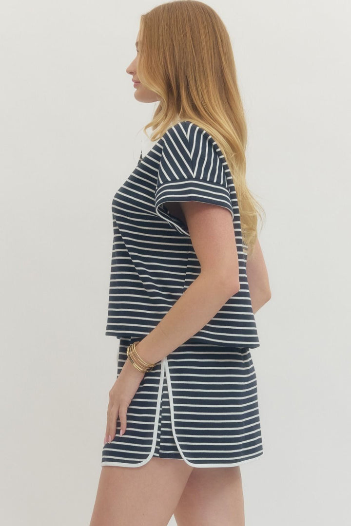 navy white stripe top entro