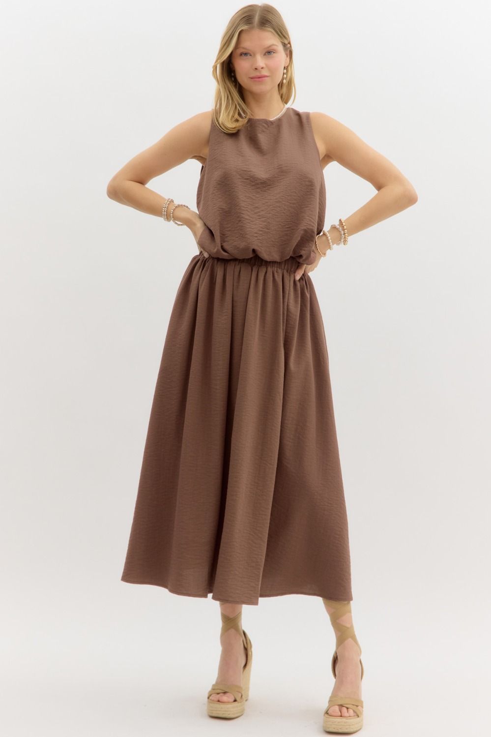 Entro Espresso brown textured midi skirt with pleats