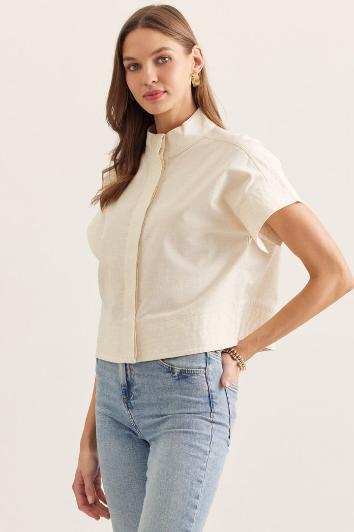 Entro natural cotton linen blend button down short sleeve top showing side and short sleeve