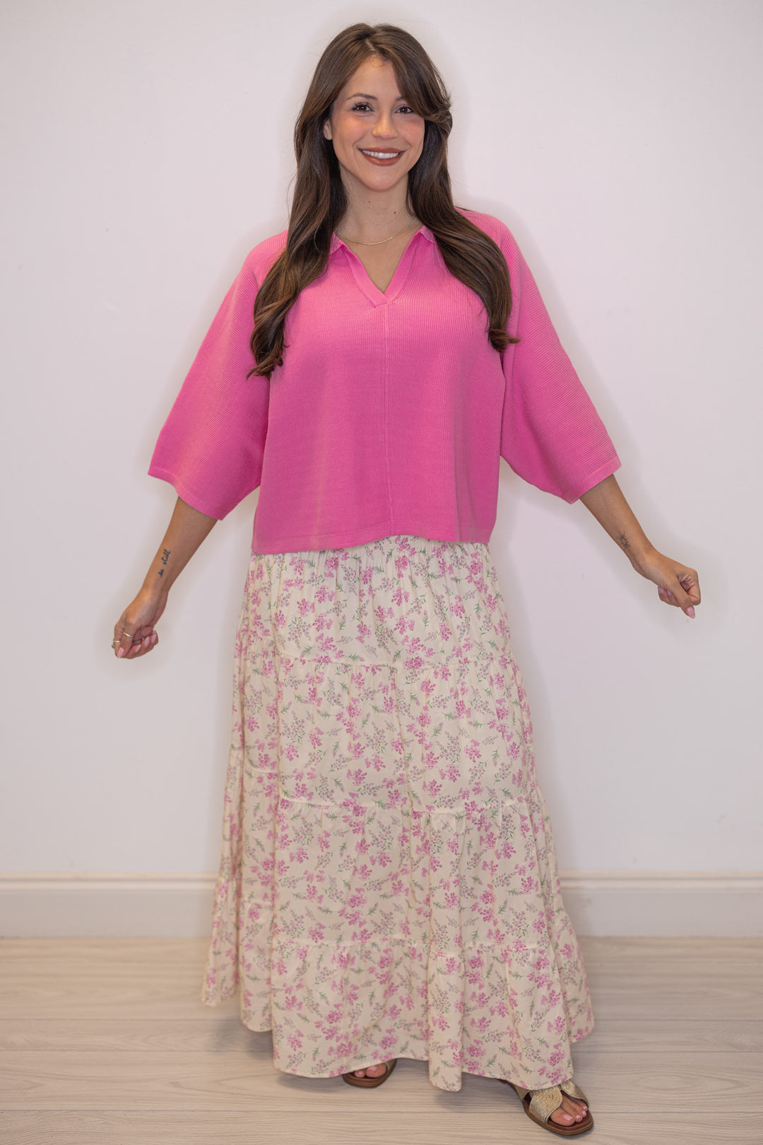 Women's trendy pink ribbed knit top with a collar by Entro