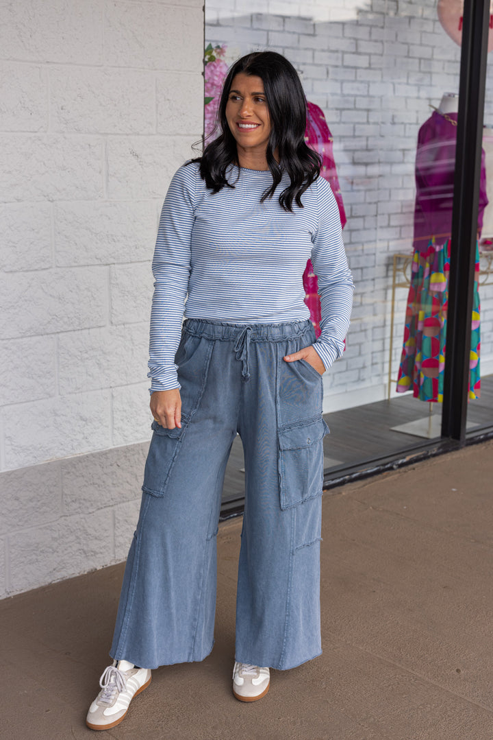 Mineral washed faded navy blue terry knit cargo pants by Easel, perfect for all seasons